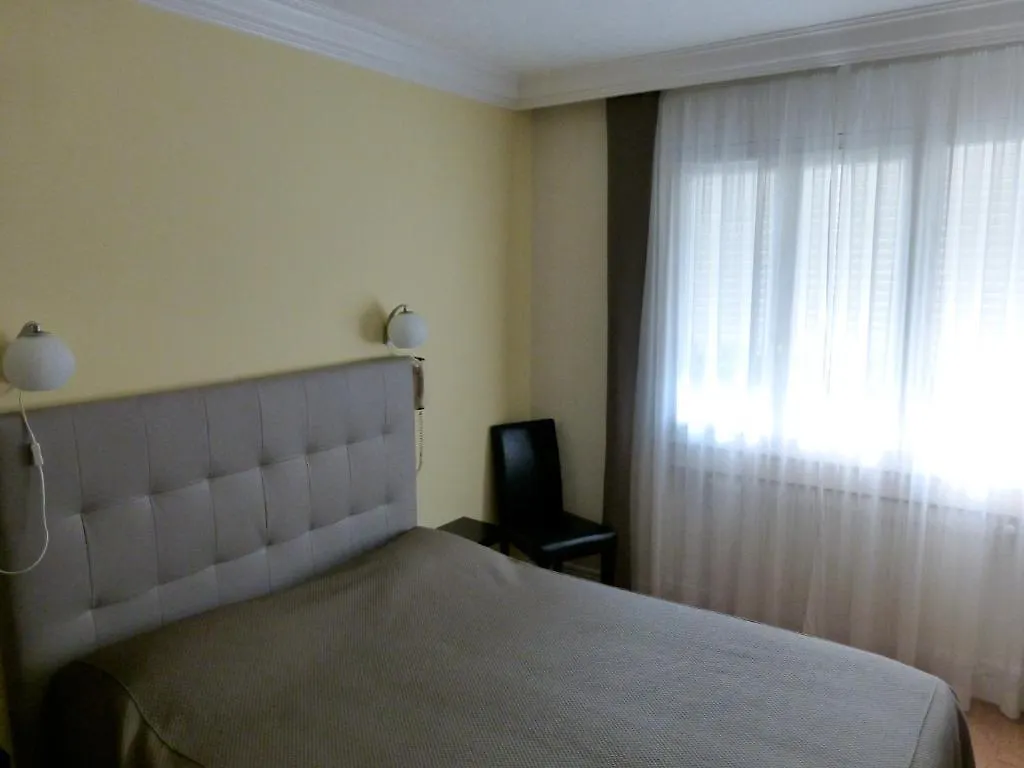 Laennec Otel Lyon 3*,  Fransa